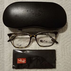 Raybsn glasses with case